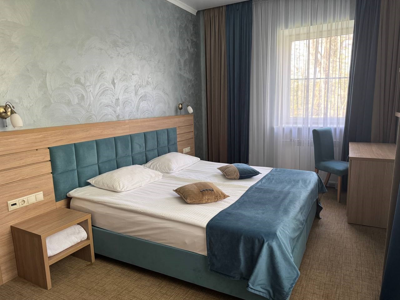 2-местный полулюкс двухкомнатный первой категории (5,7 корп.) в Амакс Ершово Звенигород