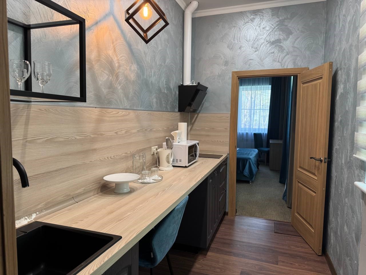 2-местный полулюкс двухкомнатный первой категории (5,7 корп.) в Амакс Ершово Звенигород