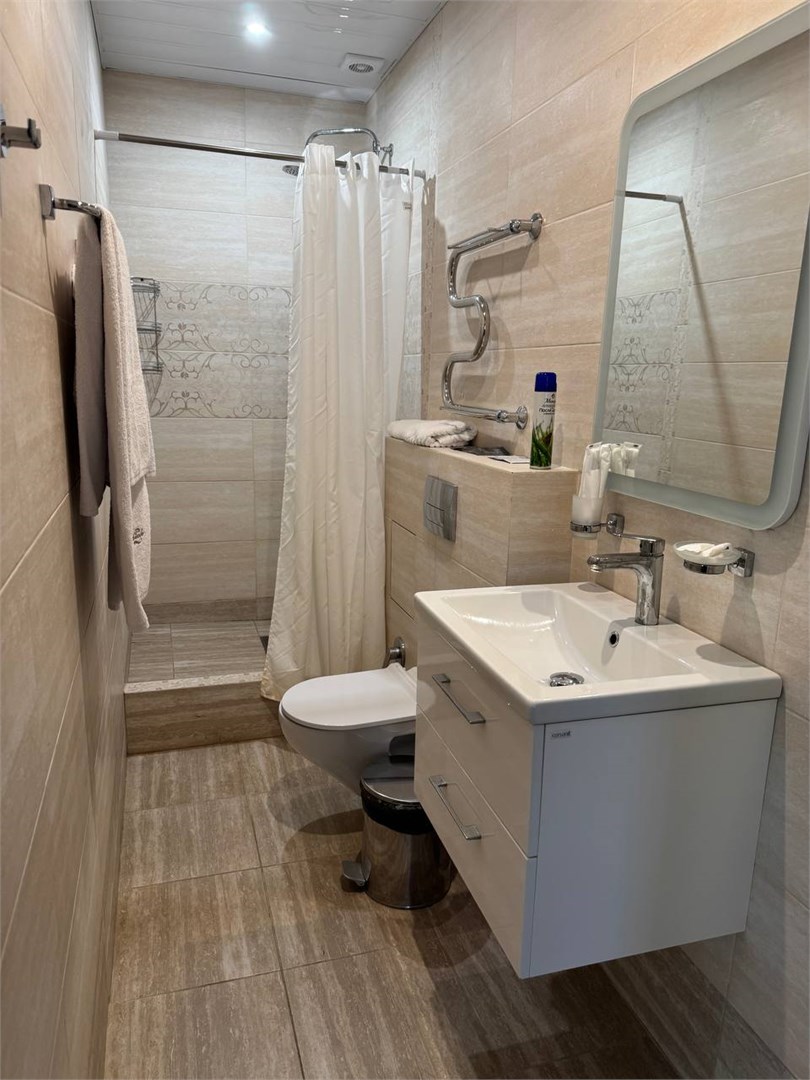 2-местный полулюкс двухкомнатный первой категории (5,7 корп.) в Амакс Ершово Звенигород