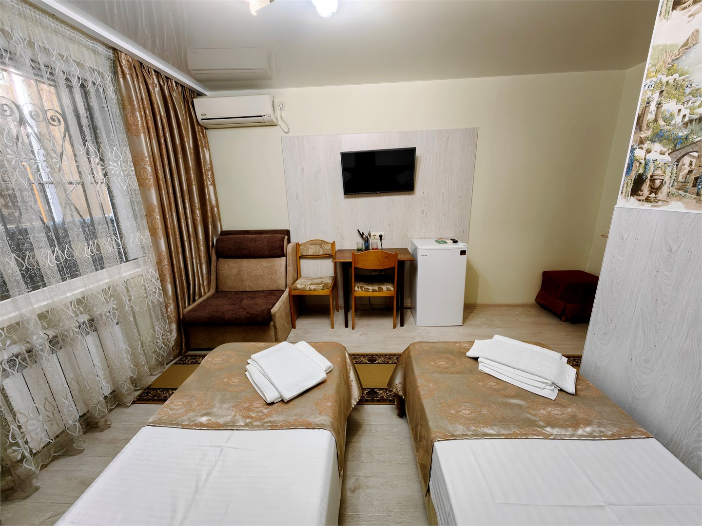 Стандартный номер (без балкона) на 1м этаже в Эдельвейс