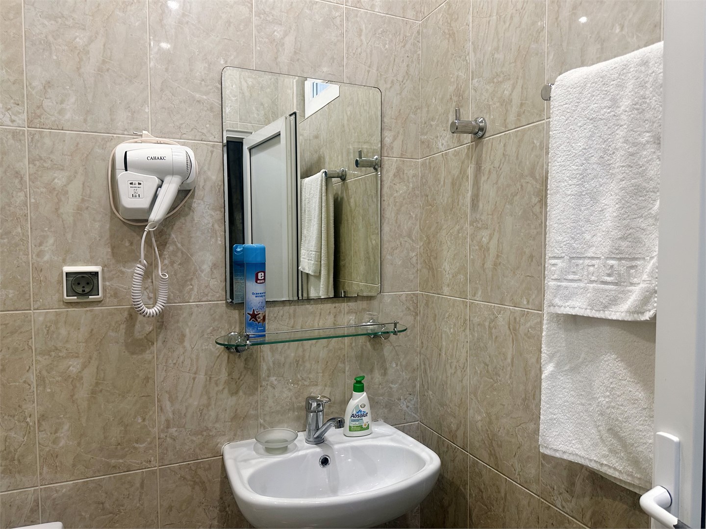 Улучшенный стандарт с балконом в Эдельвейс