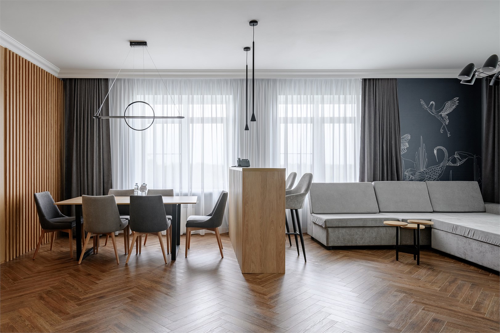 Президентский люкс в Azimut Парк Отель Волга Астрахань