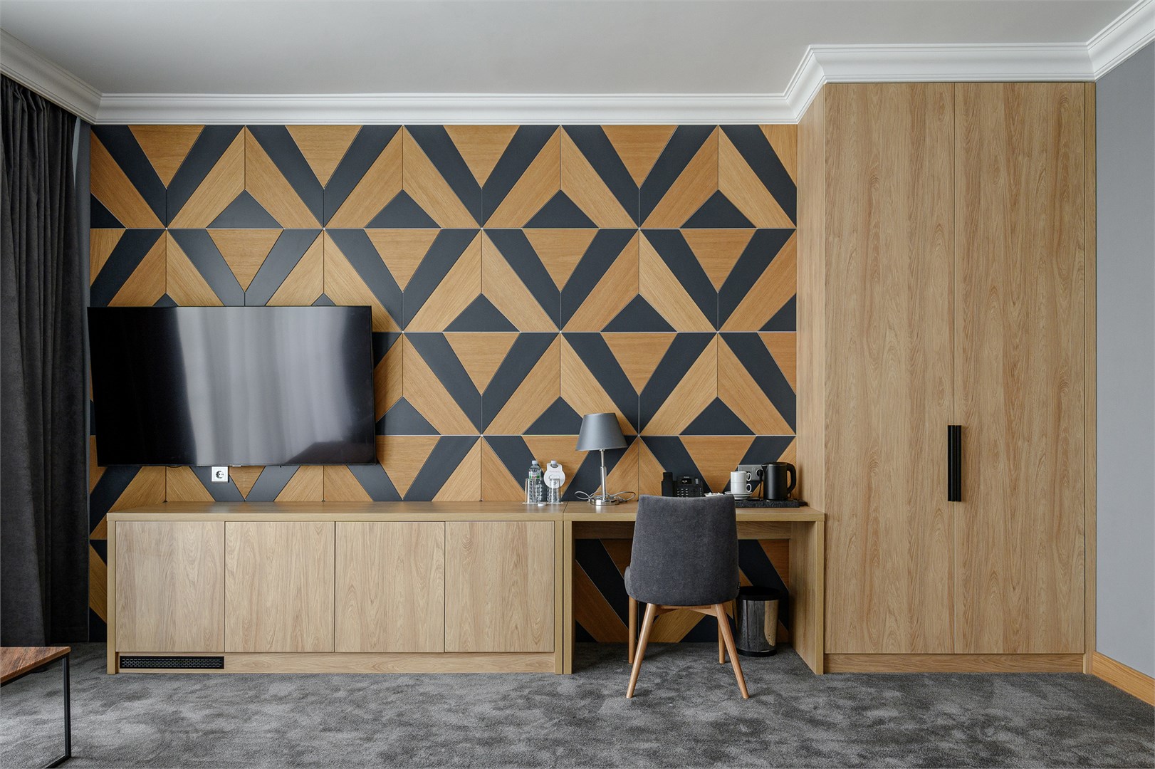 Президентский люкс в Azimut Парк Отель Волга Астрахань