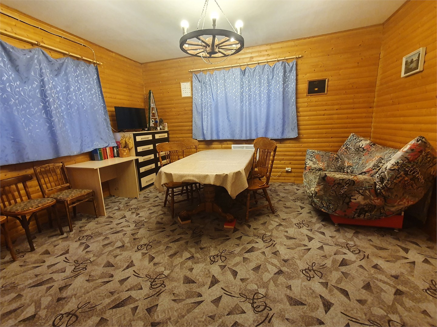 Дом с башенкой на 7 гостей в Тарховка