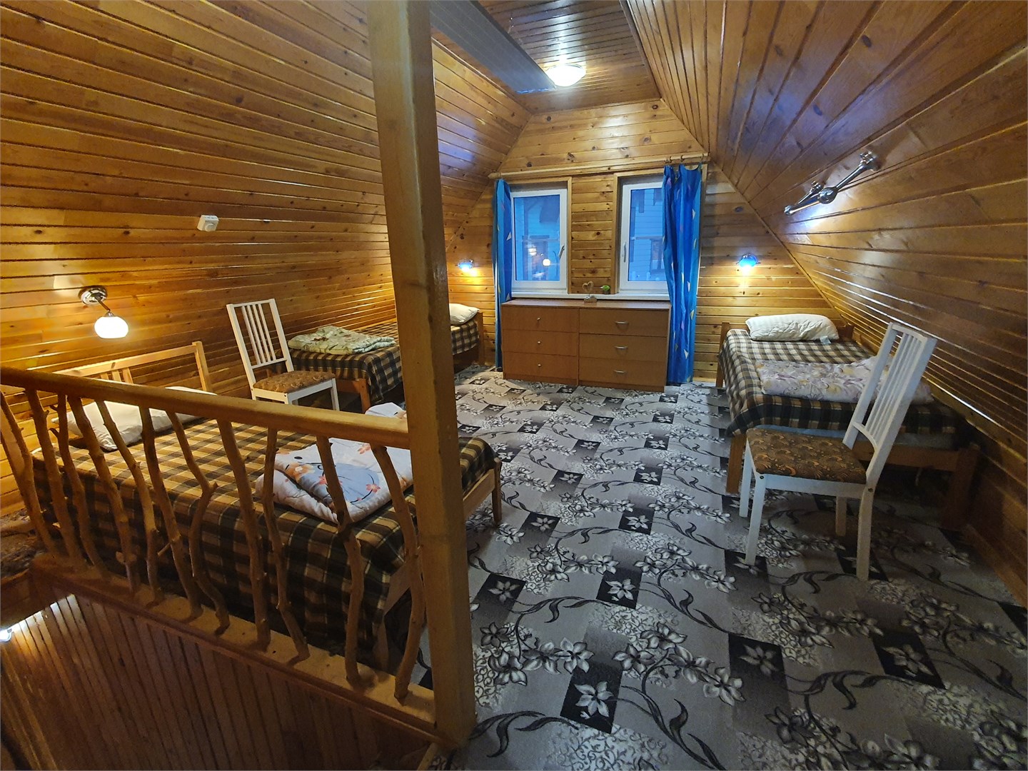 Дом с башенкой на 7 гостей в Тарховка