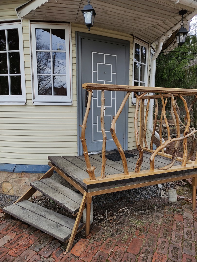 Дом с башенкой на 7 гостей в Тарховка