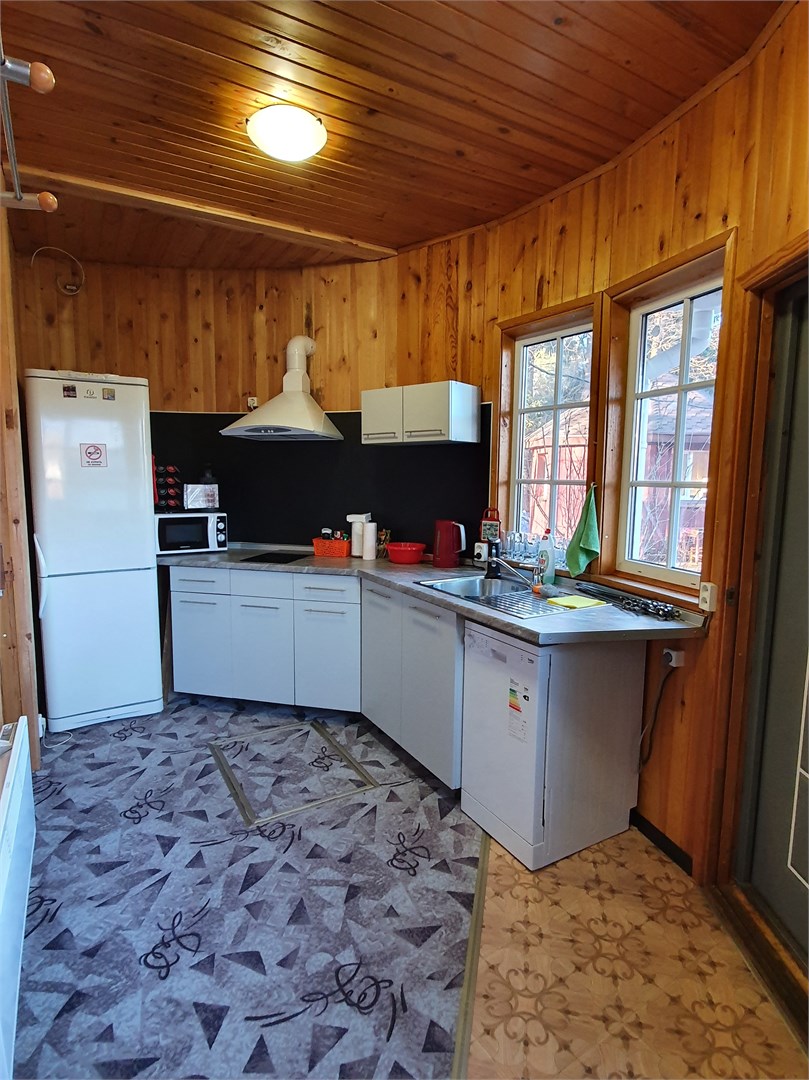 Дом с башенкой на 7 гостей в Тарховка