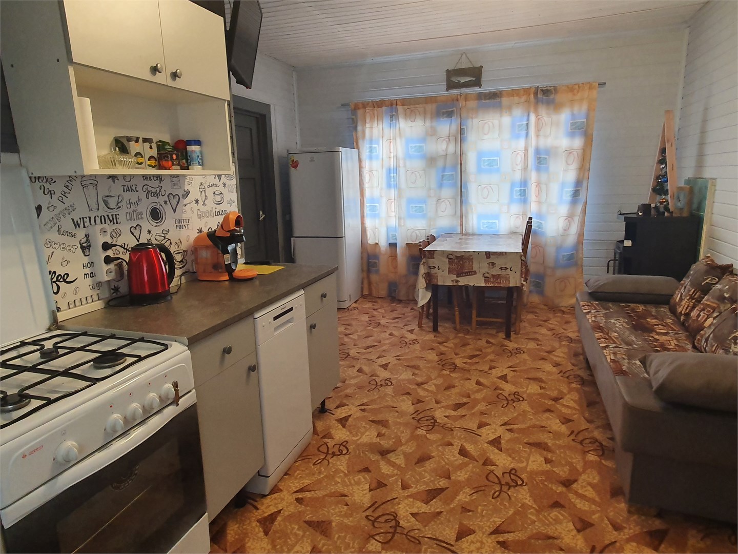 Апартаменты на 6 гостей в Тарховка