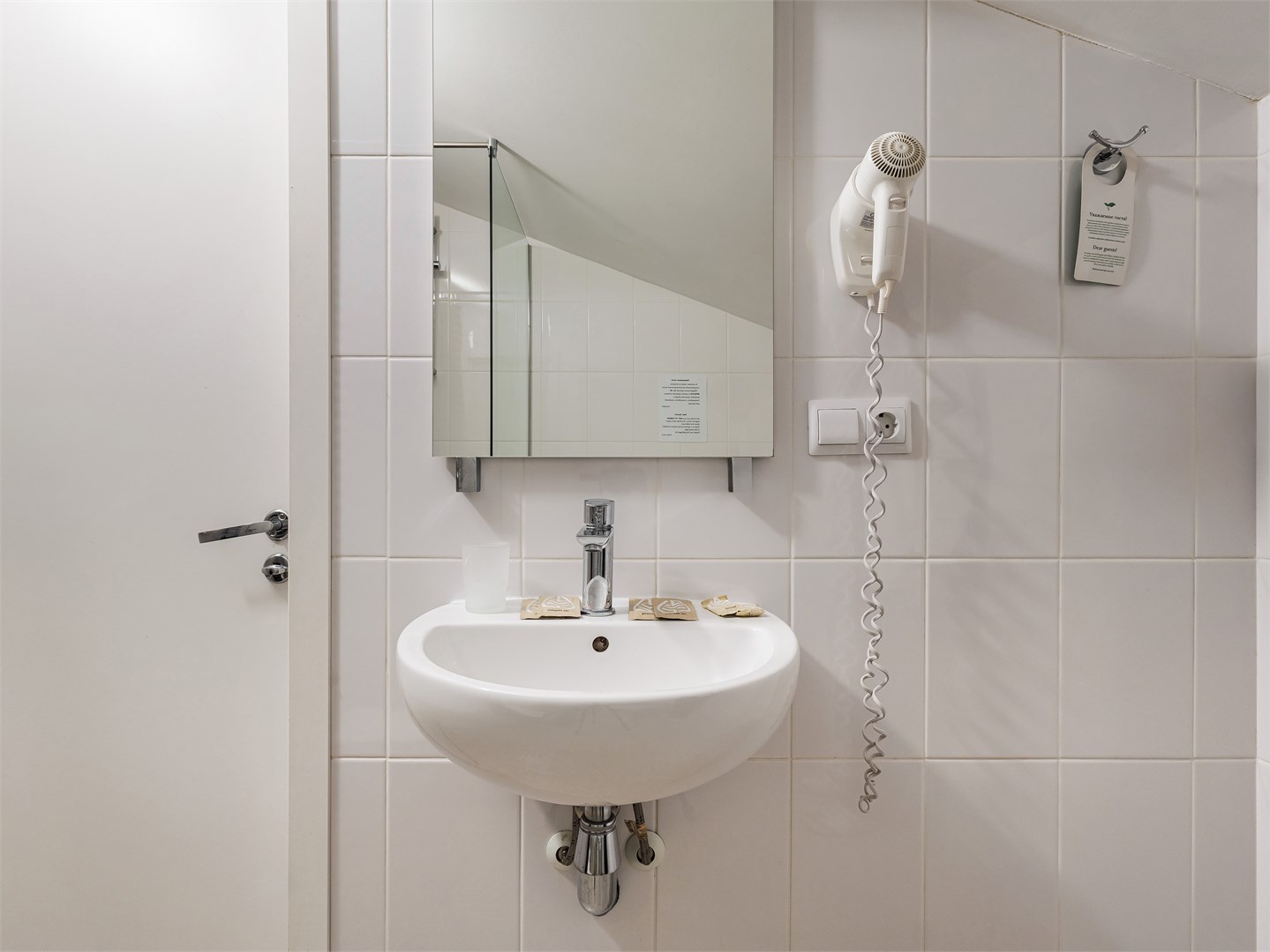 Комната эконом с широкой кроватью в Невский Астер