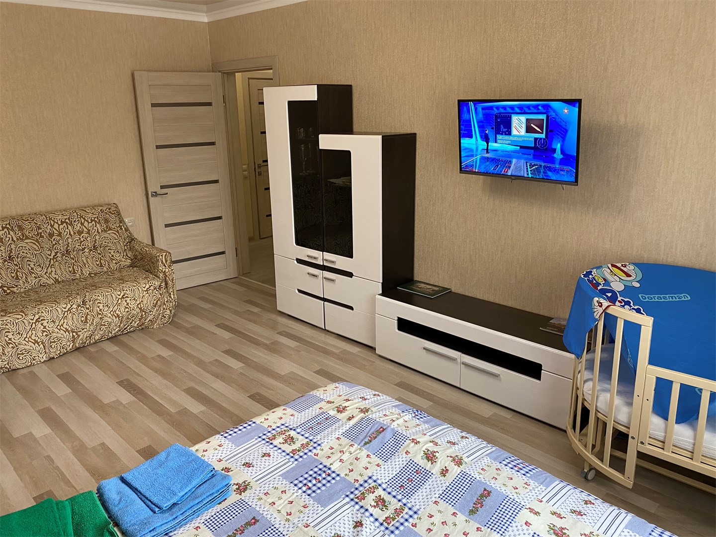 Двухкомнатная квартира на Коллективной 4 в Вилла с видом на горы