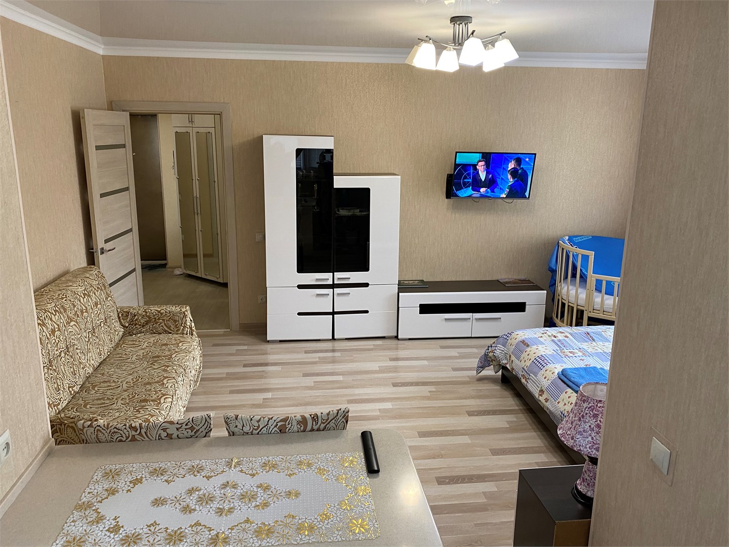 Двухкомнатная квартира на Коллективной 4 в Вилла с видом на горы