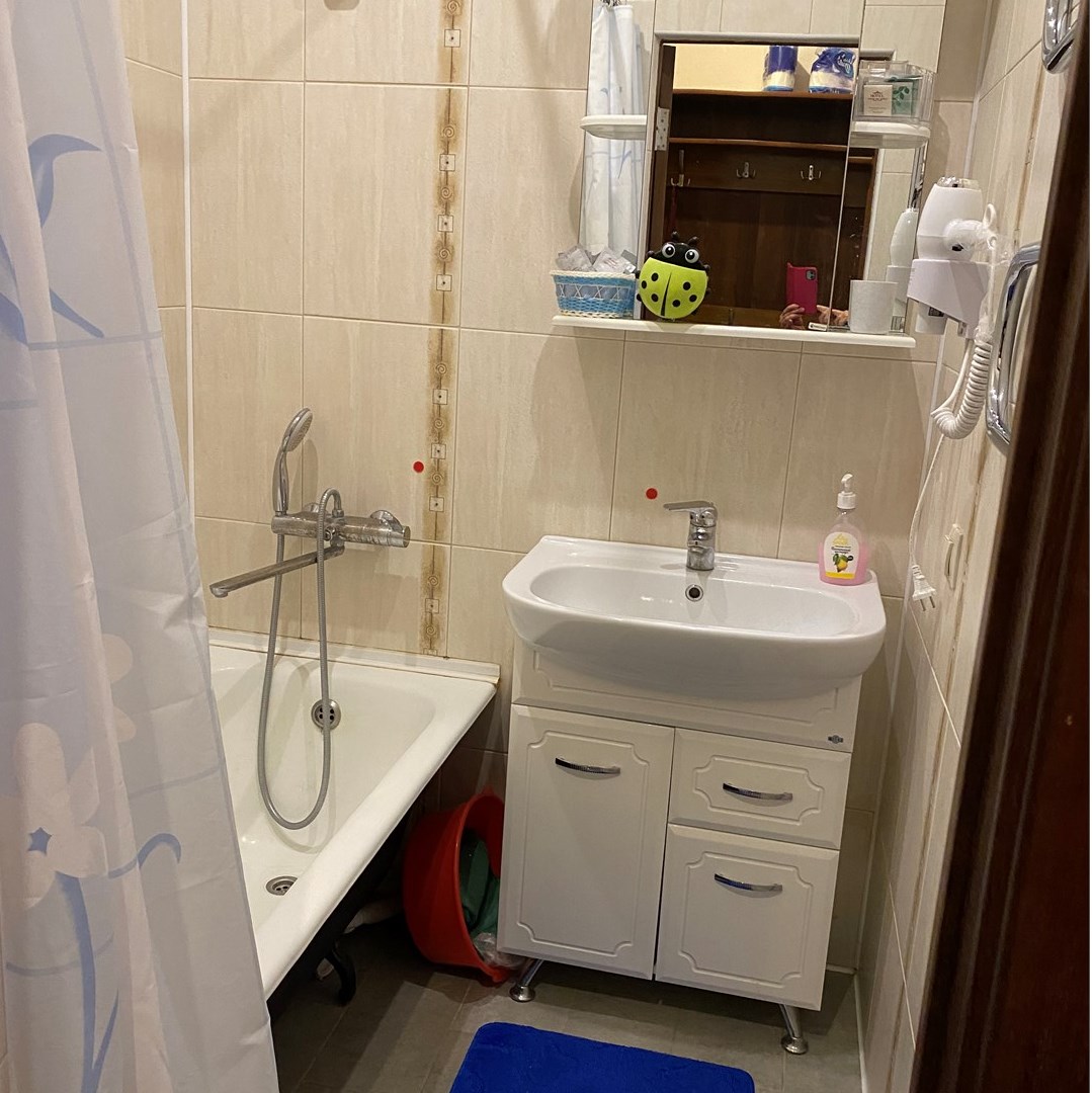 4/12Двухкомнатная квартира на Коллективной 4/12 в Вилла с видом на горы