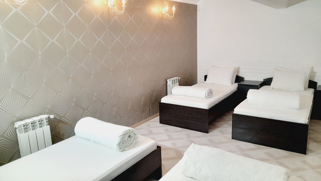 Двухуровневые апартаменты с кухней в Августин