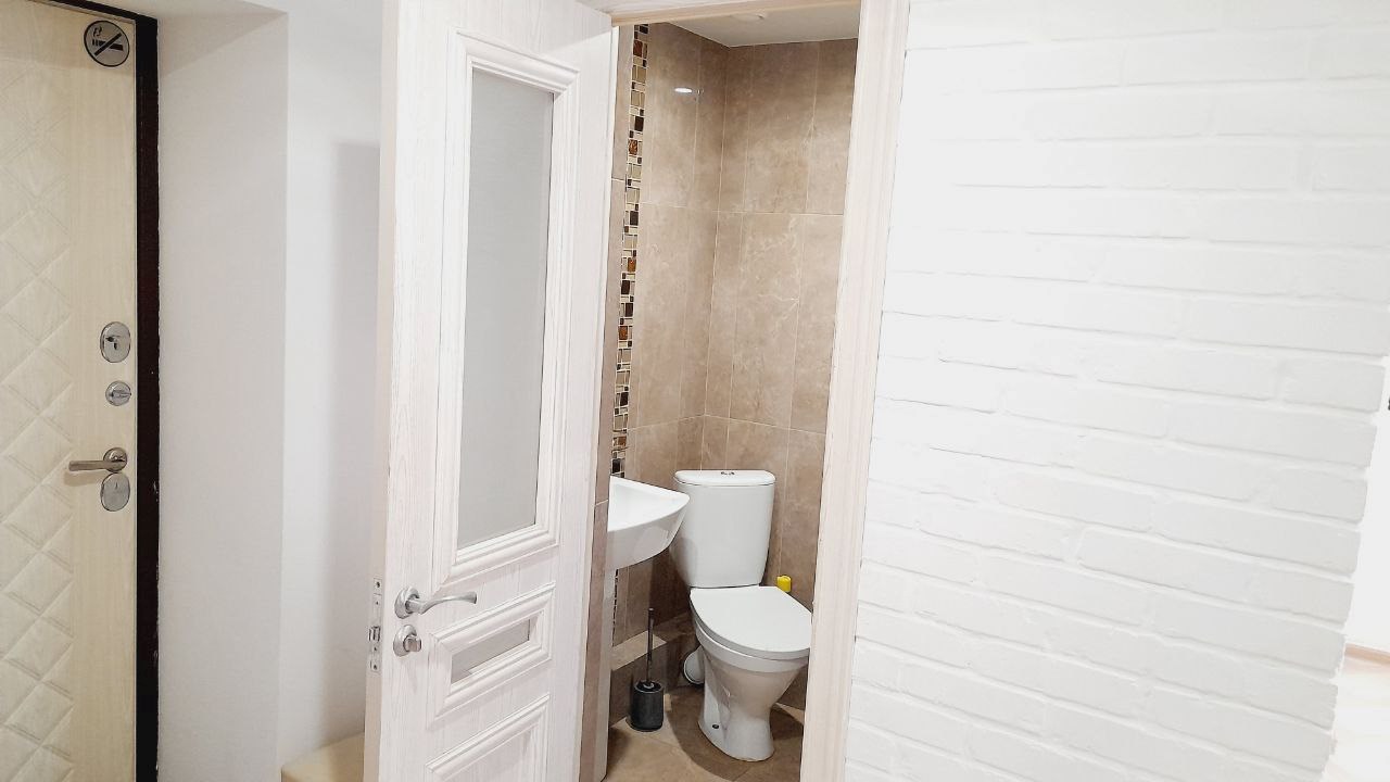 Двухуровневые апартаменты с кухней в Августин