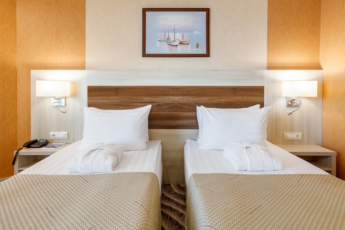 СТАНДАРТНЫЙ ДВУХМЕСТНЫЙ - TWIN - 2 односпальные кровати в Дагомыс