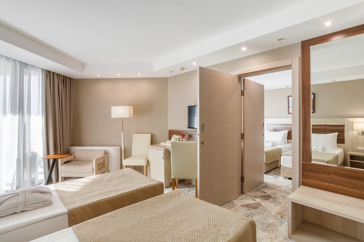 ДВУХКОМНАТНЫЙ СЕМЕЙНЫЙ - четырехместный номер в Дагомыс