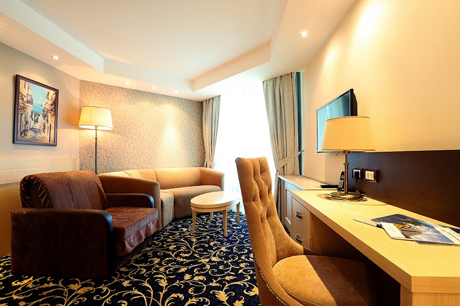 ЛЮКС в Дагомыс