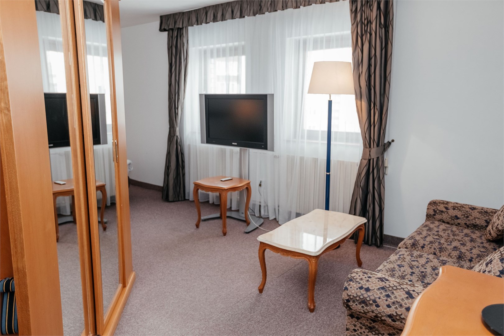 Полулюкс в AZIMUT Отель Тобольск