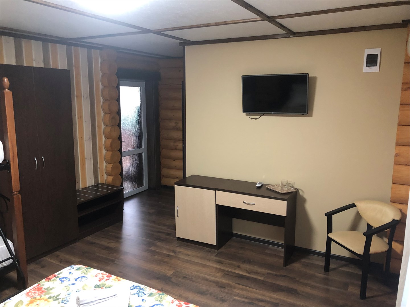 Четырехместный семейный номер в Winnie house