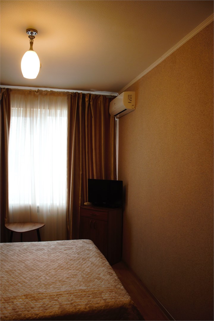 Эконом Двухместный с двуспальной кроватью в Джели