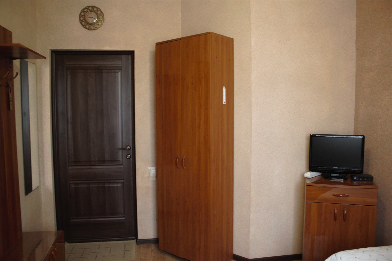 Эконом Двухместный с двумя односпальными кроватями в Джели