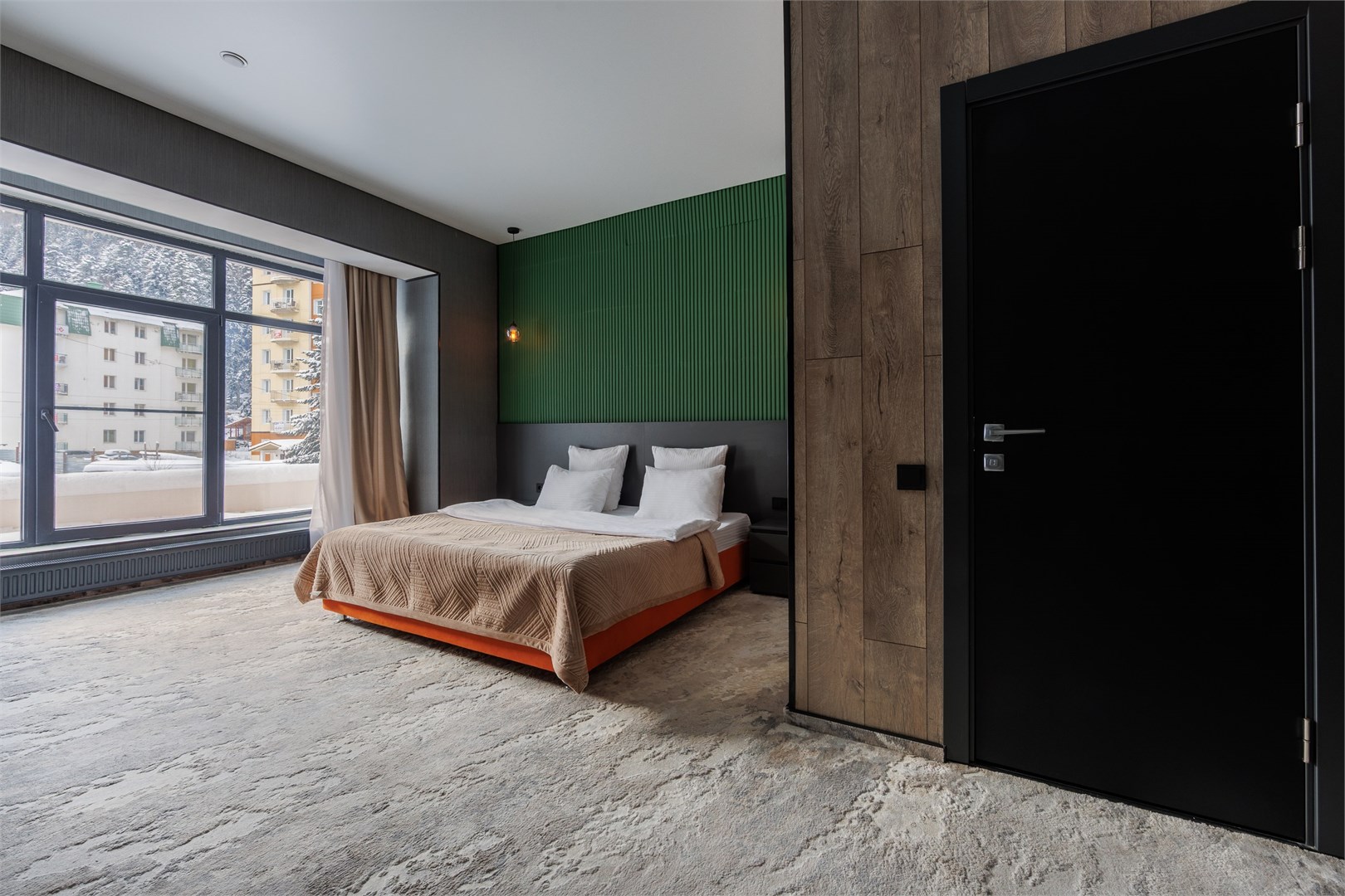 Фотография Комфорт 2-местный с 1 кроватью и дополнительной кроватью