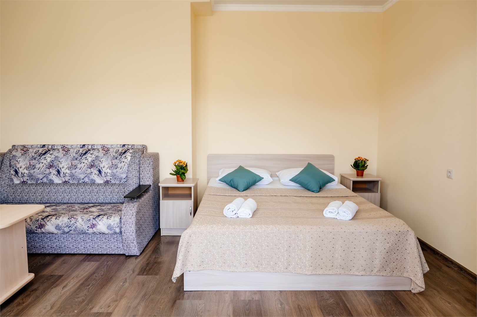 Четырехместный в Весна