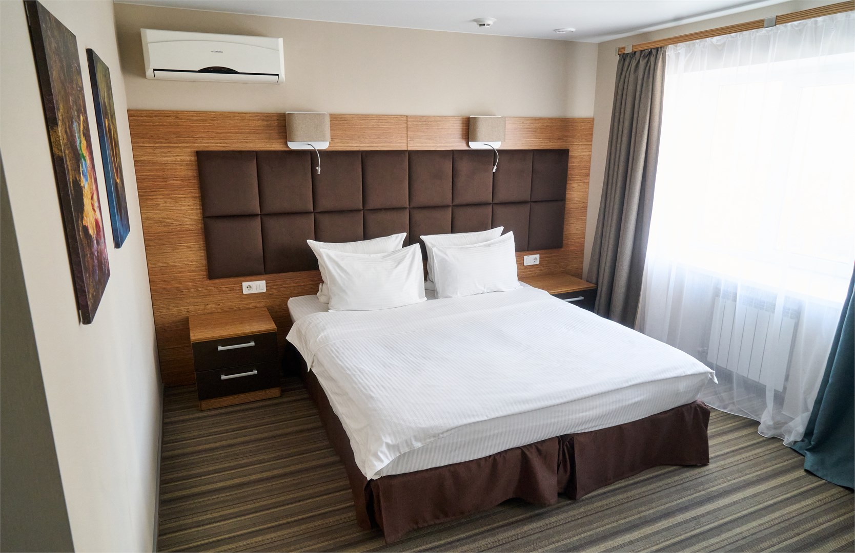 Джуниор Сюит – Двухместный номер с большой кроватью в Арбат