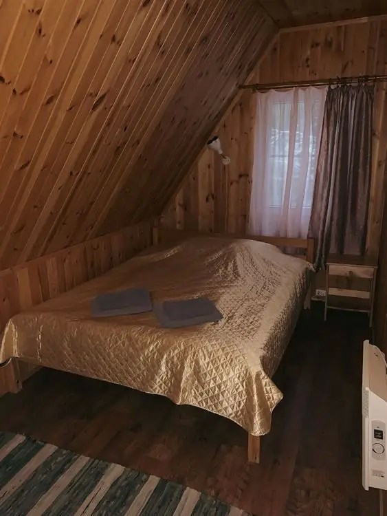 Крайняя изба-1/2 рубленного деревянного дома на 4 человек в Берендеево царство