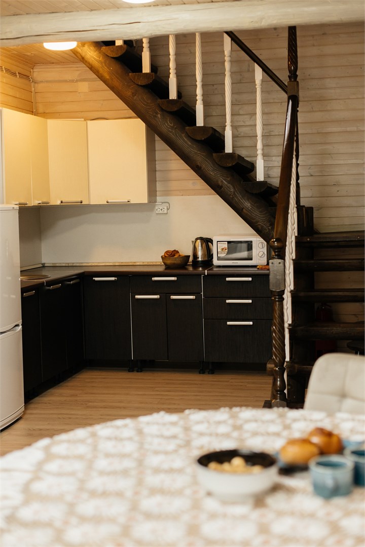 Рубленный дом на 9 человек с сауной в Берендеево царство