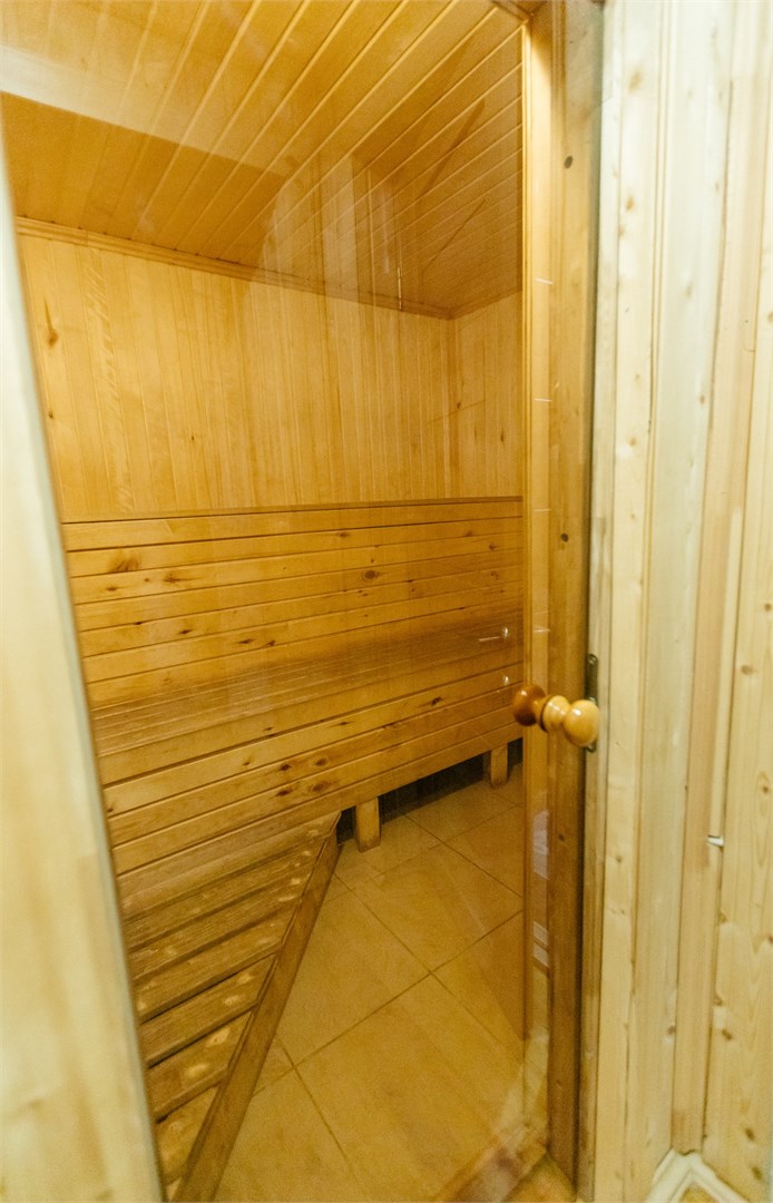 Рубленный дом на 9 человек с сауной в Берендеево царство