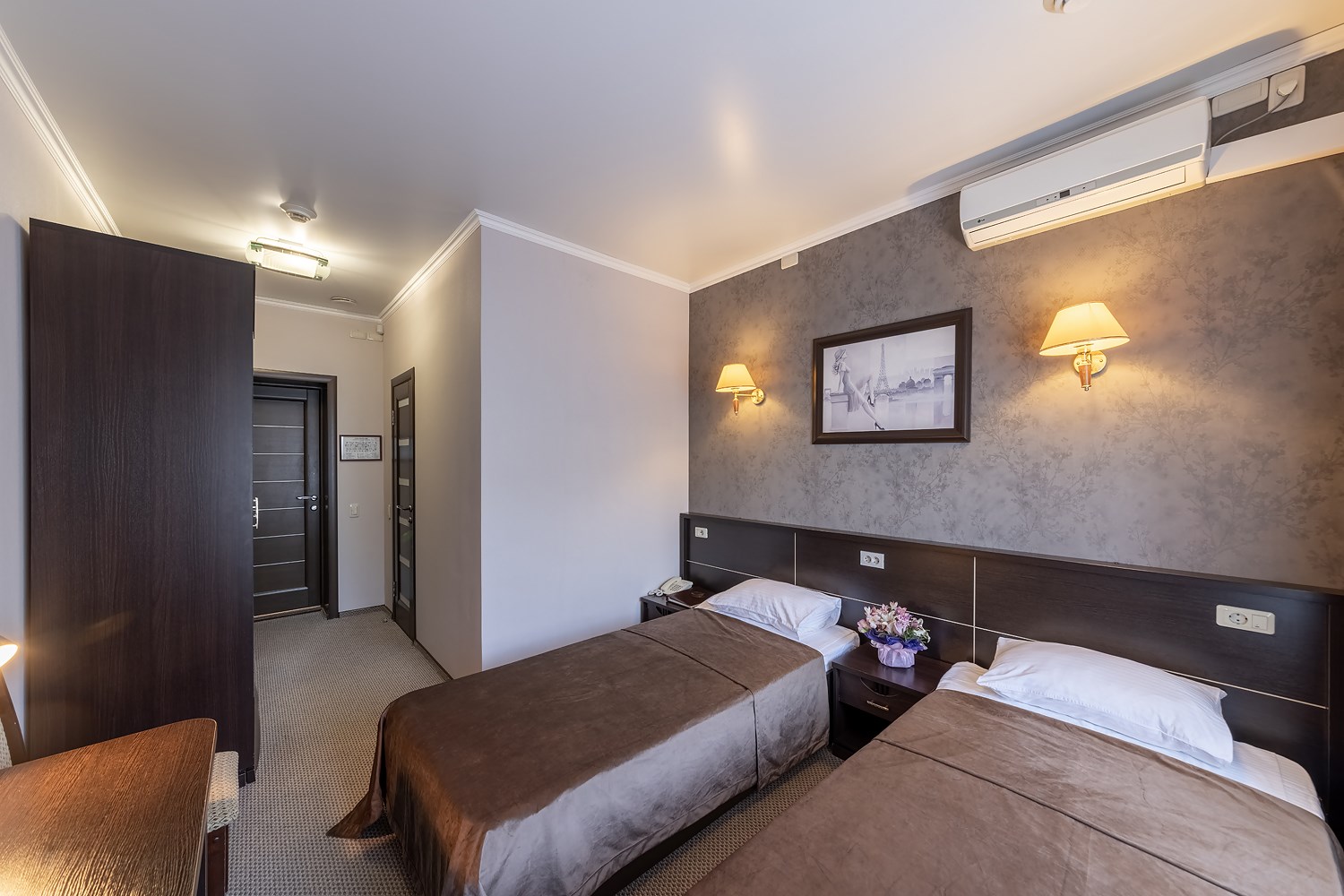 "Стандарт" 4 звезды в Арт-Холл