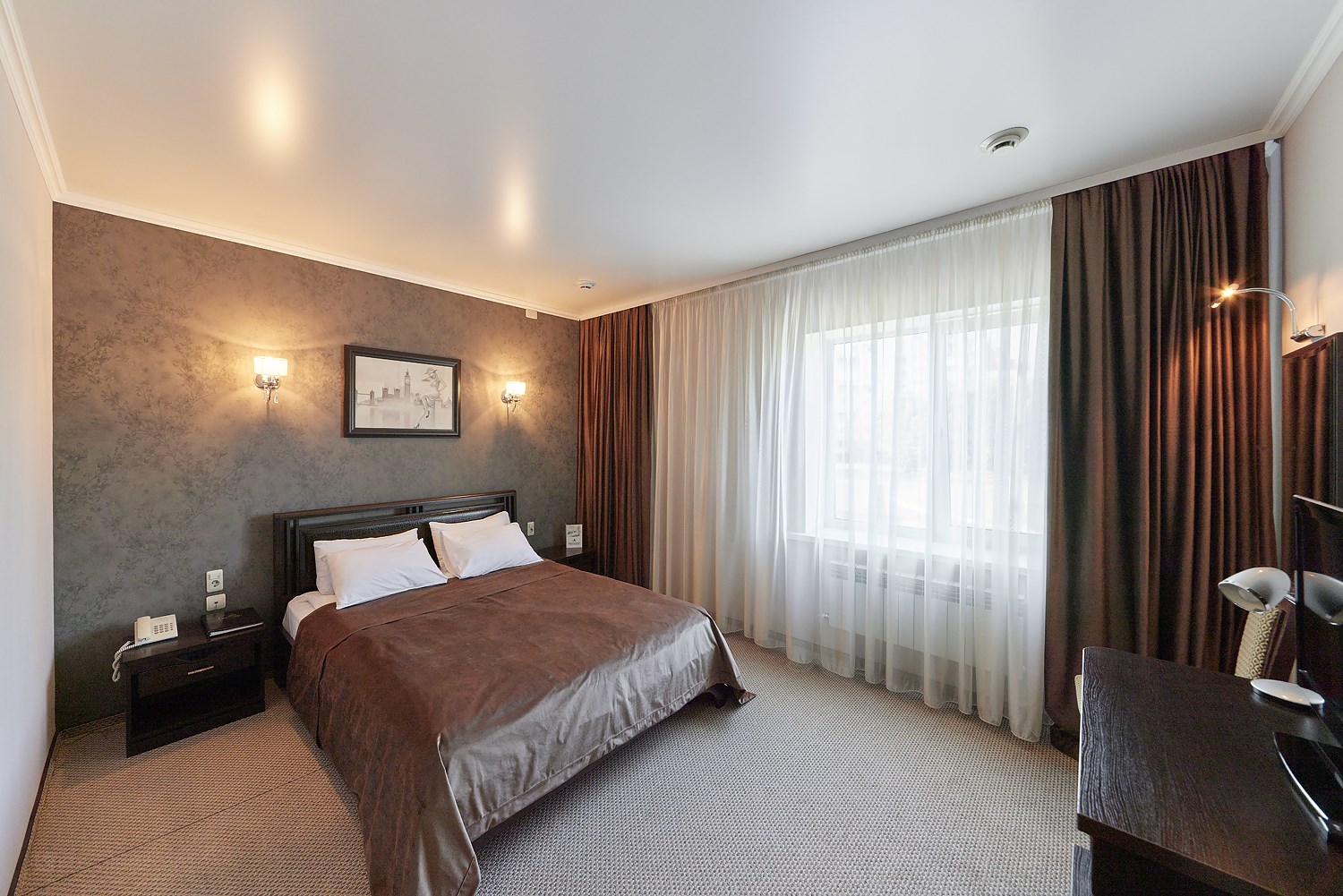 "Бизнес" 4 звезды в Арт-Холл