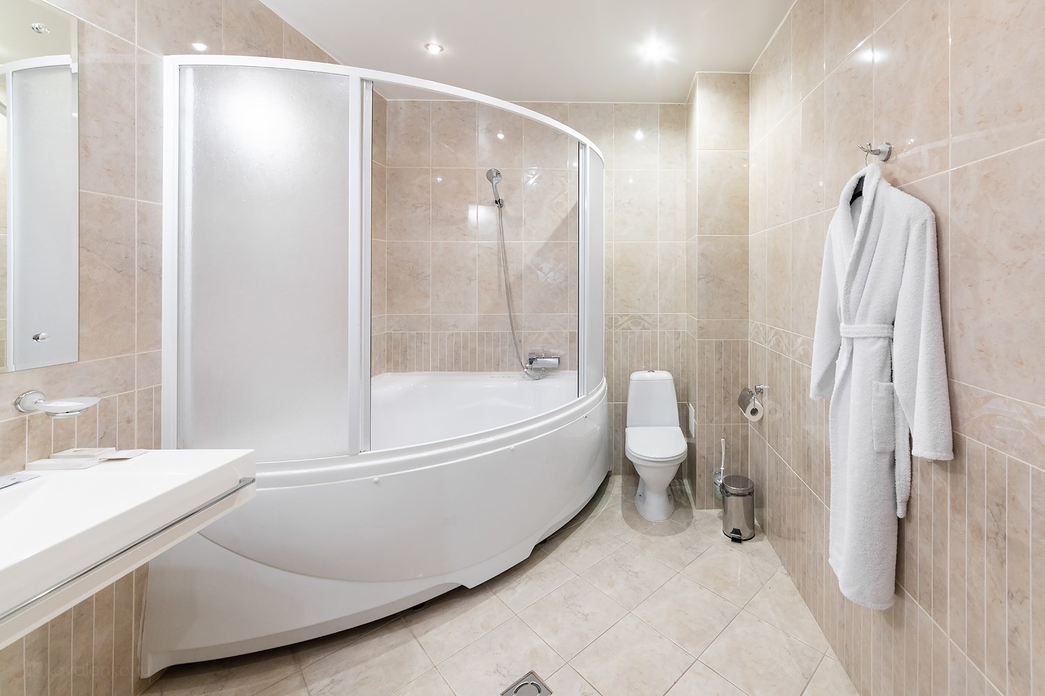 "Бизнес" 4 звезды в Арт-Холл