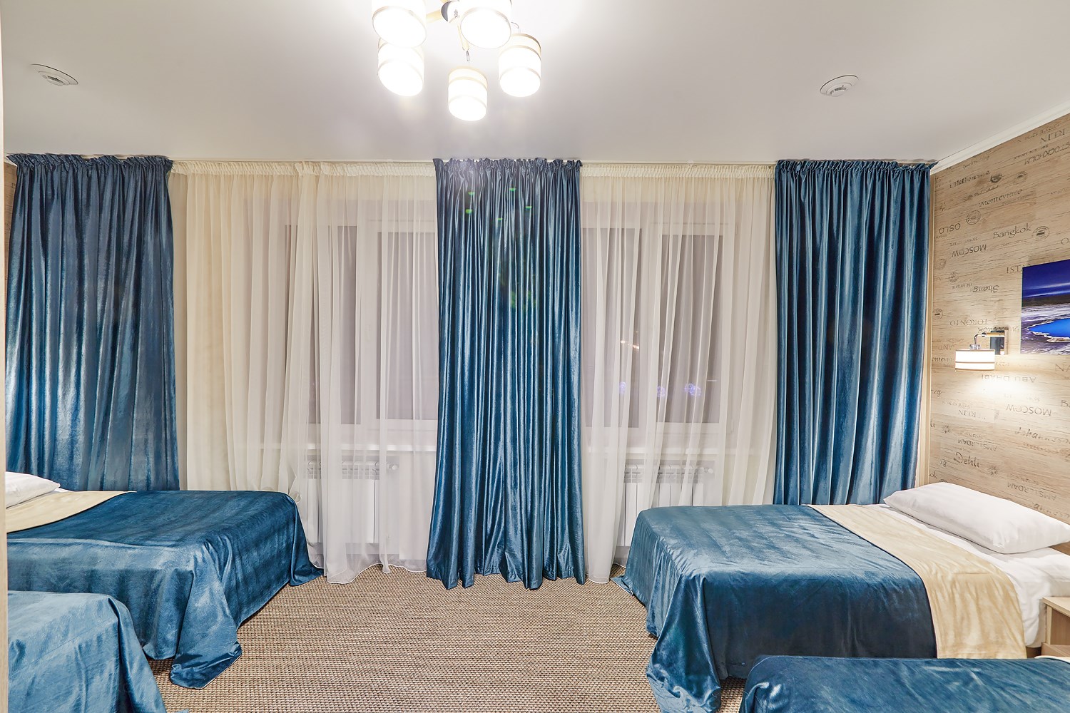 "Стандартный 4-хместный номер" 3 звезды в Арт-Холл