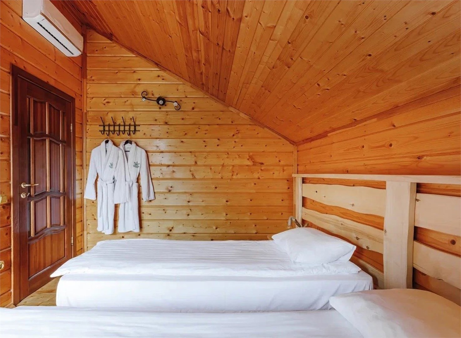 Коттедж Еловый в Богослово