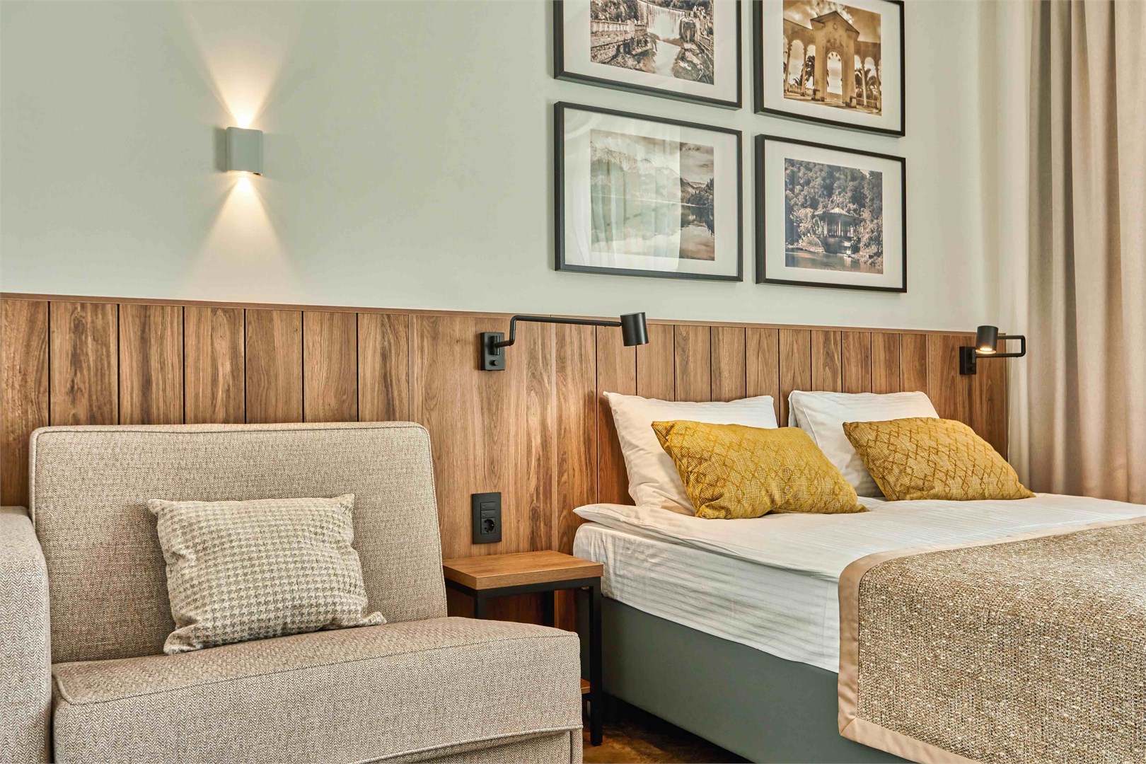 Улучшенный классический номер с двуспальной кроватью в 7 кипарисов