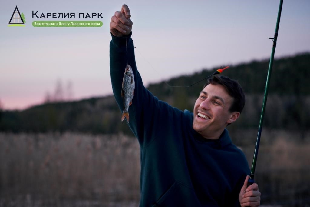 Шестиместный дом с большой террасой, банным чаном и сауной в Карелия парк