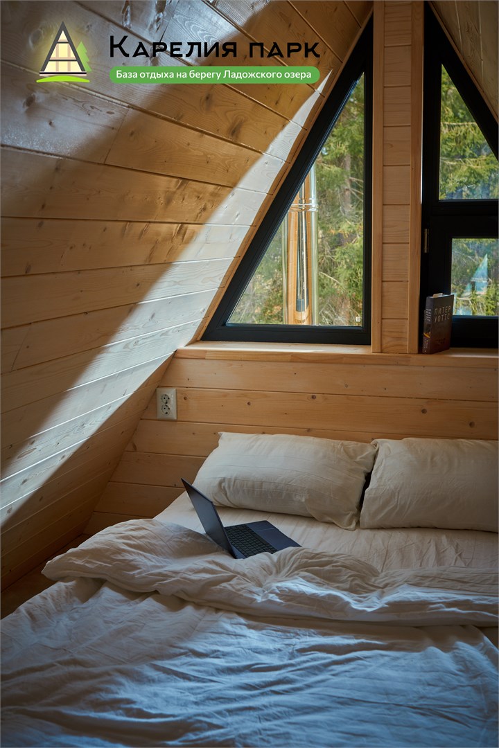 Шестиместный дом с большой террасой, банным чаном и сауной в Карелия парк