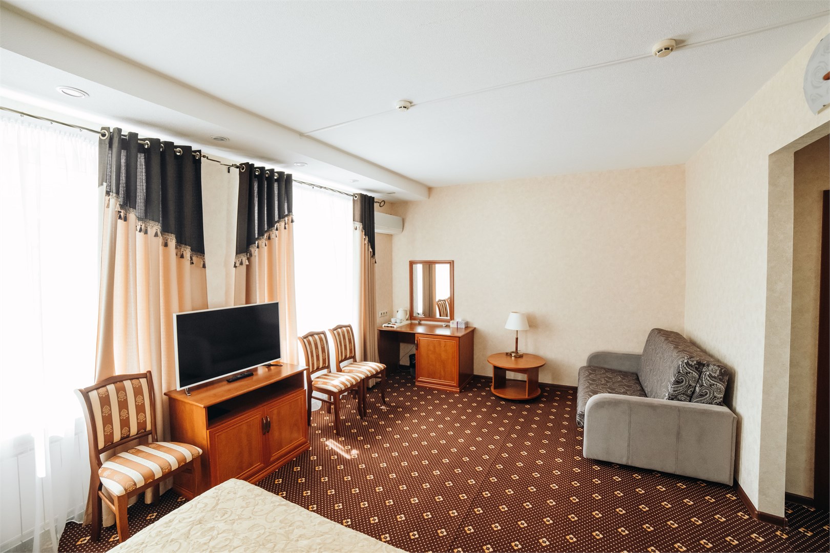 Джуниор сюит в Двина