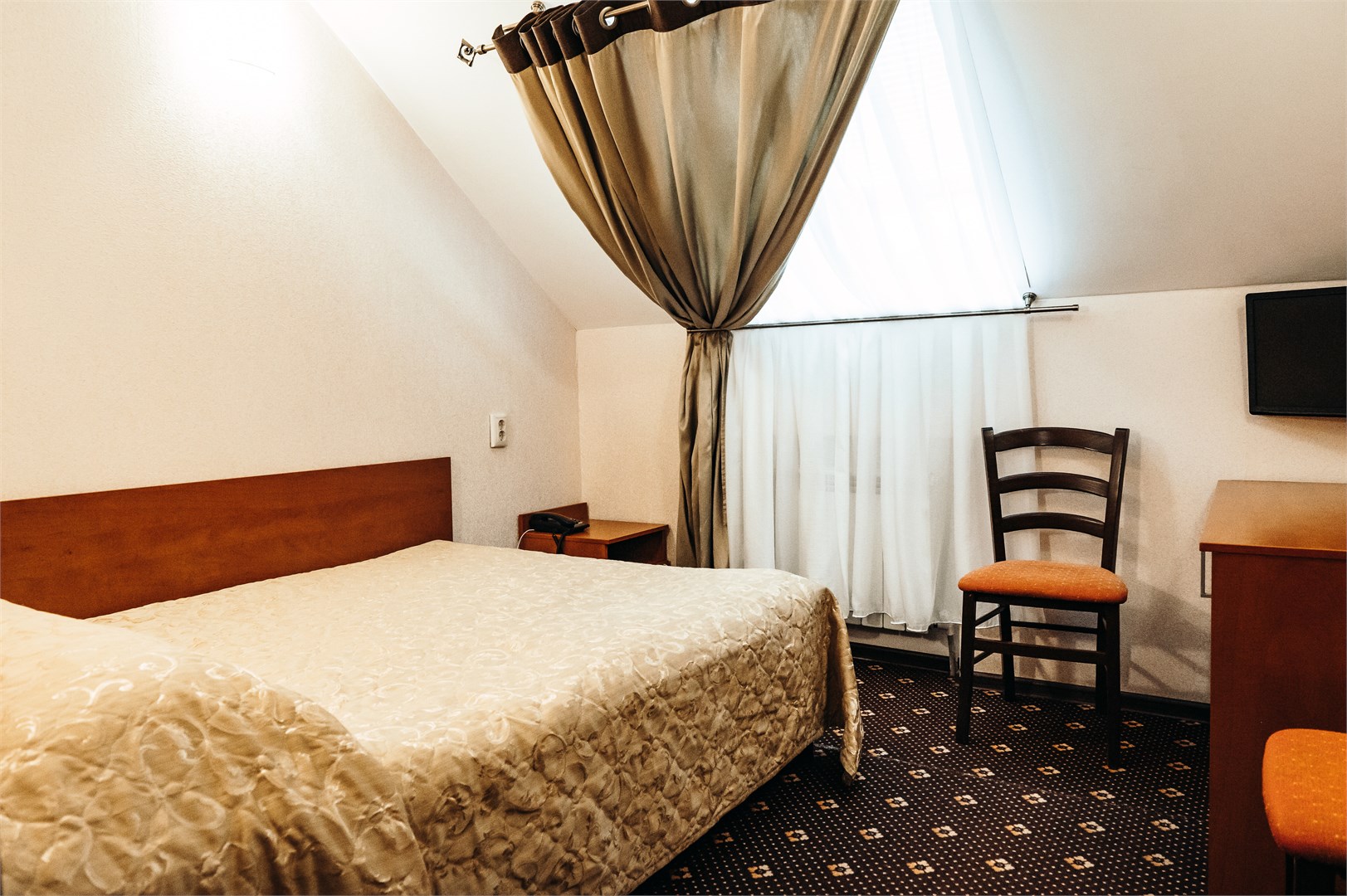 Бюджетный мансардный в Двина