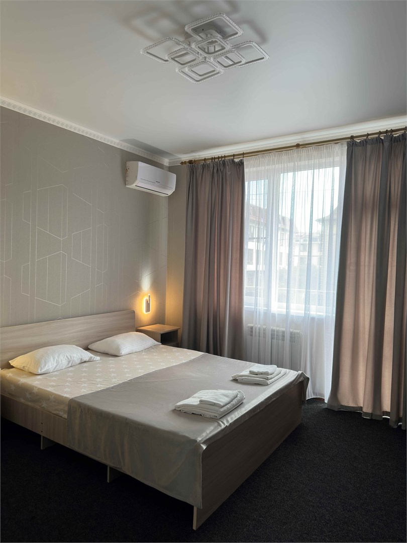 Двухместный номер с балконом в Весна