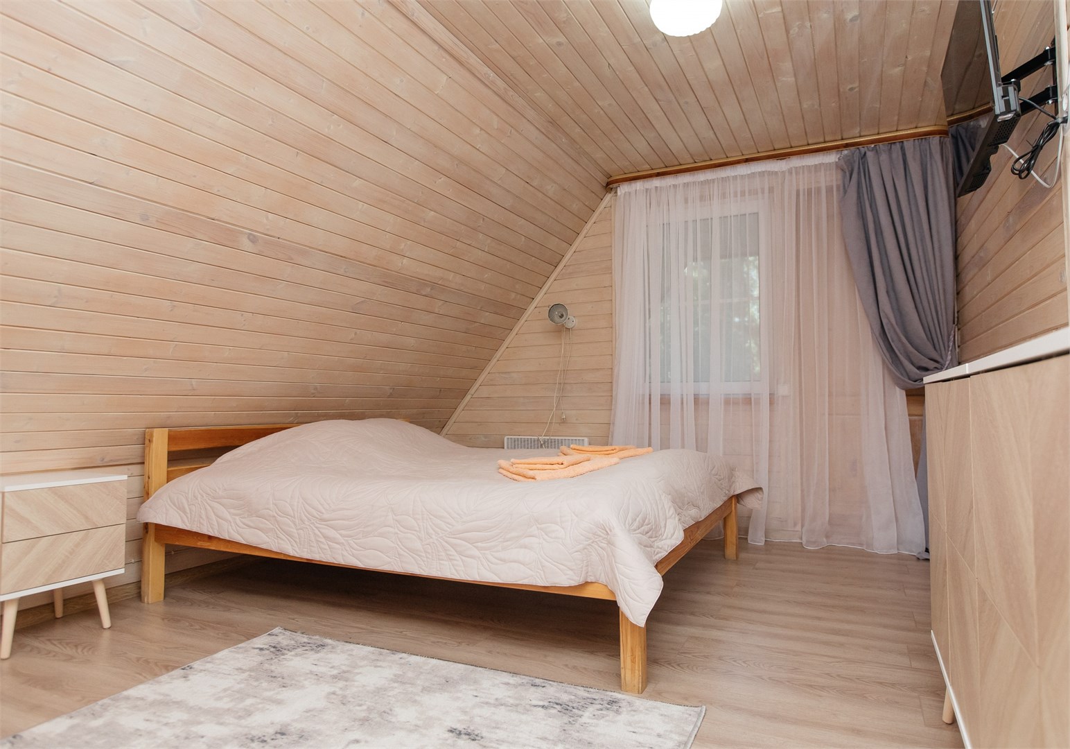 Рубленный дом на 9 человек в Берендеево царство