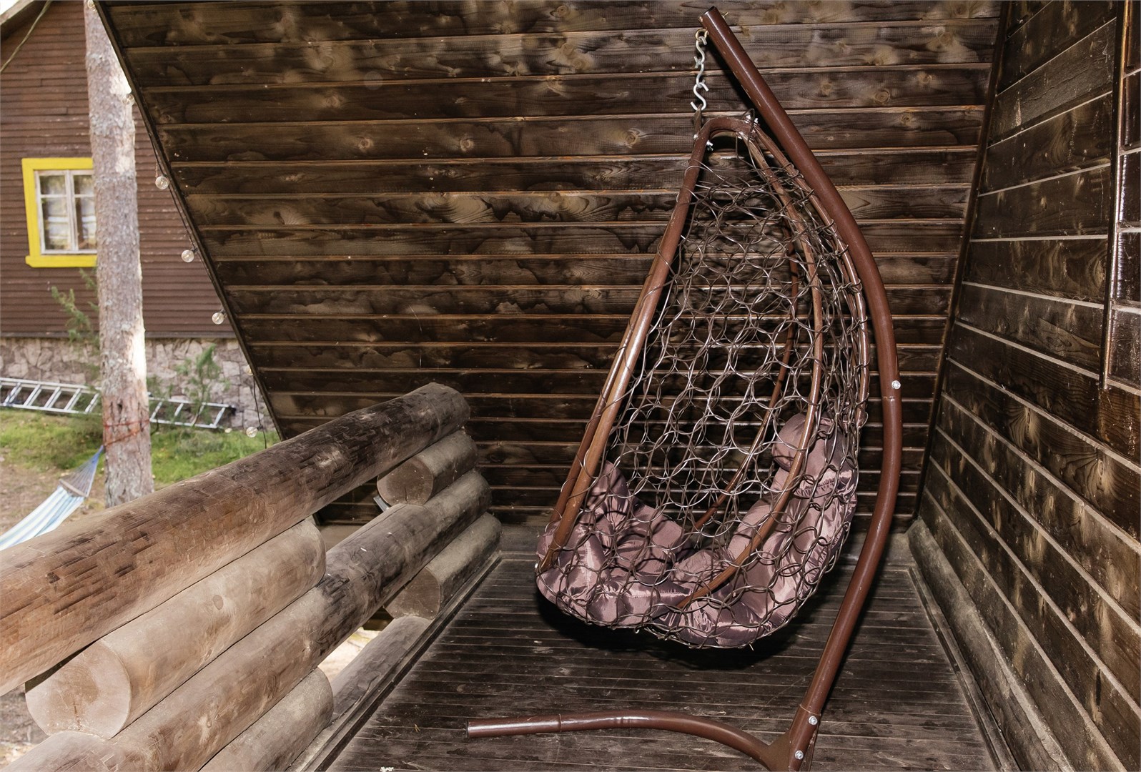 Рубленный дом на 9 человек в Берендеево царство