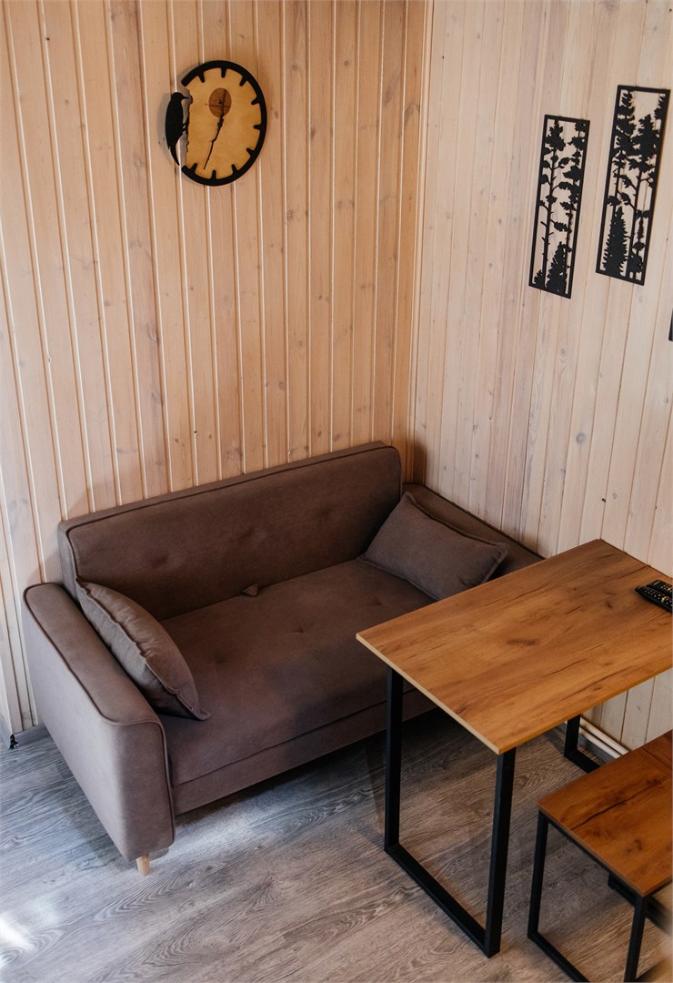 Дальняя заимка-1/2 рубленного деревянного дома в Берендеево царство