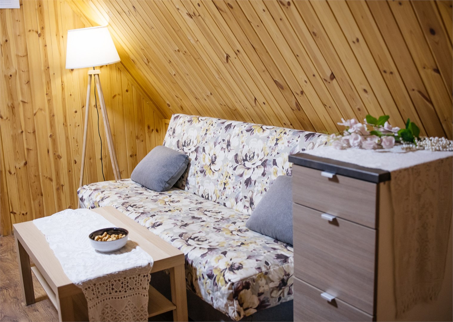 Ближняя изба -1/2 рубленного деревянного дома на 4 человек в Берендеево царство