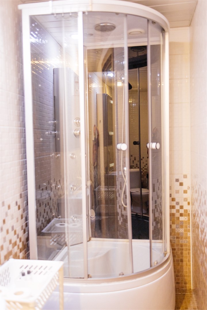 Светлая  изба-1/2 рубленного деревянного дома на 4 человек в Берендеево царство