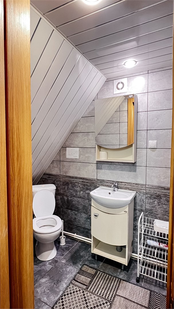 Светлая  изба-1/2 рубленного деревянного дома на 4 человек в Берендеево царство