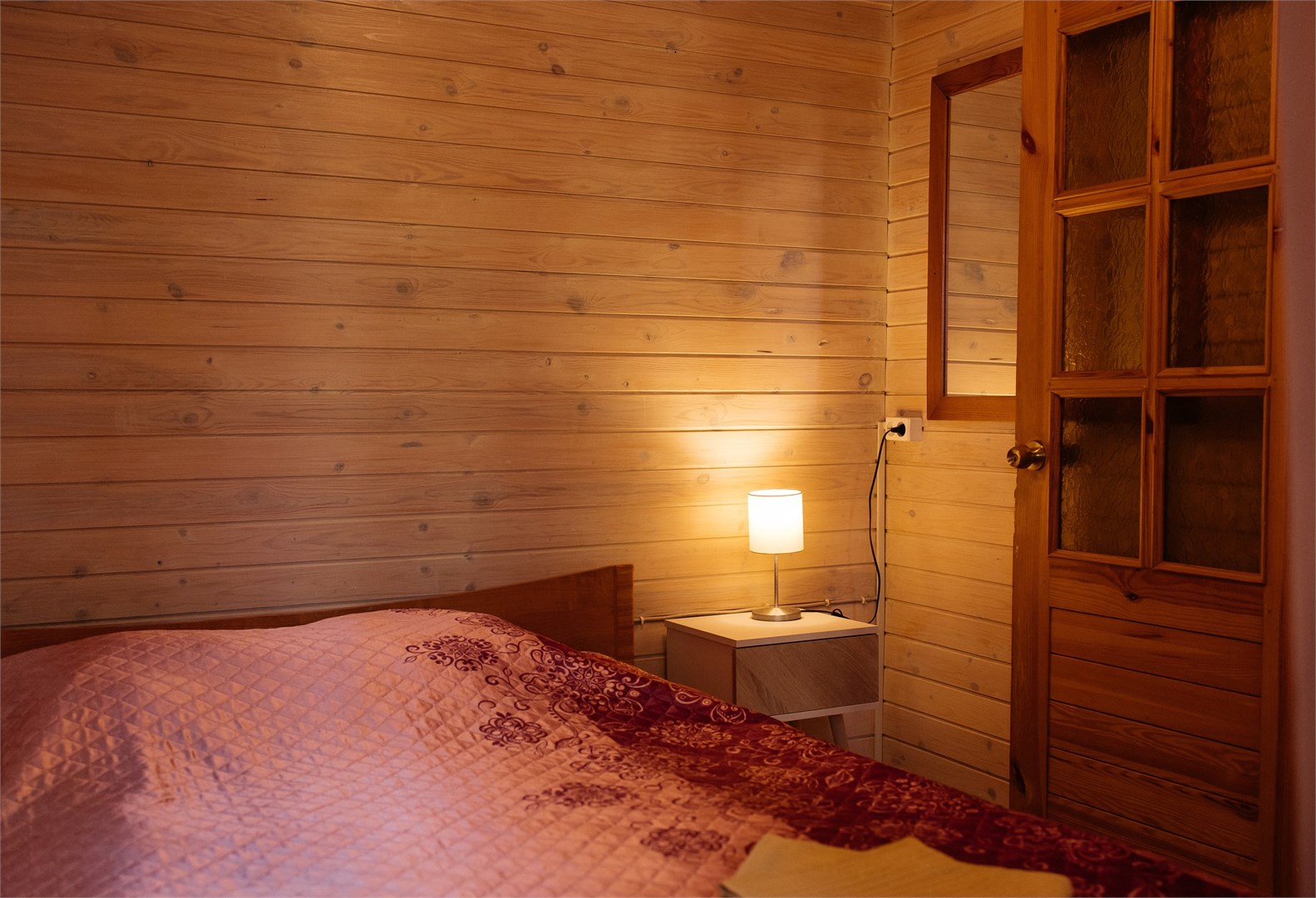 Добрая  изба-1/2 рубленного деревянного дома на 4 человек в Берендеево царство