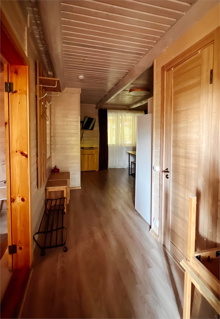 Добрая  изба-1/2 рубленного деревянного дома на 4 человек в Берендеево царство